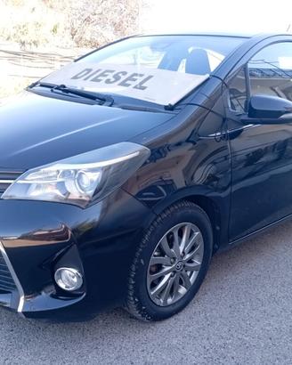 Toyota Yaris 1.4 D 90CV 6M 5 PORTE ACTIVE unipro b
