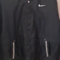 giacca antivento della marca NIKETagia 52