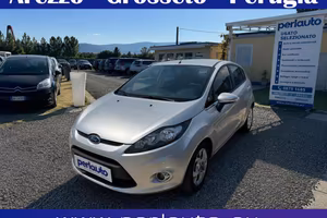 FORD Fiesta Ikon 1.4 5 porte Bz.- GPL