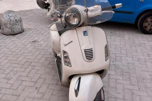 Vespa 300 GTS del 2009