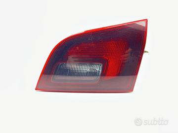 STOP POSTERIORE DESTRO INTEGRATO NEL PORTELLO OPEL