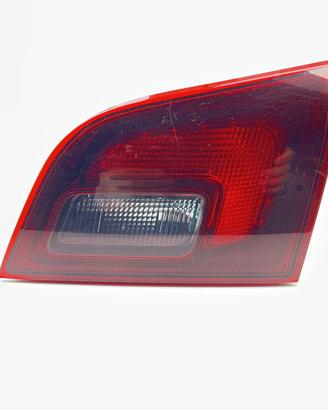 STOP POSTERIORE DESTRO INTEGRATO NEL PORTELLO OPEL