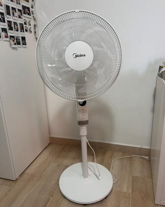 Ventilatore a piantana Midea 50W con telecomando