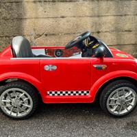 Macchina elettrica per bambini