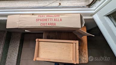 Attrezzo spaghetti alla chitarra