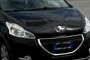 Peugeot 208 2013