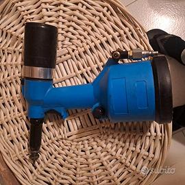 Pistola tira inserti