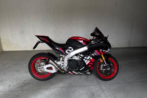 Aprilia RSV4 1100 (12/2023) ancora in garanzia