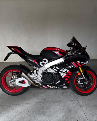 Aprilia RSV4 1100 (12/2023) ancora in garanzia