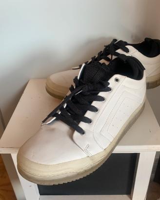 Scarpe comode bianche