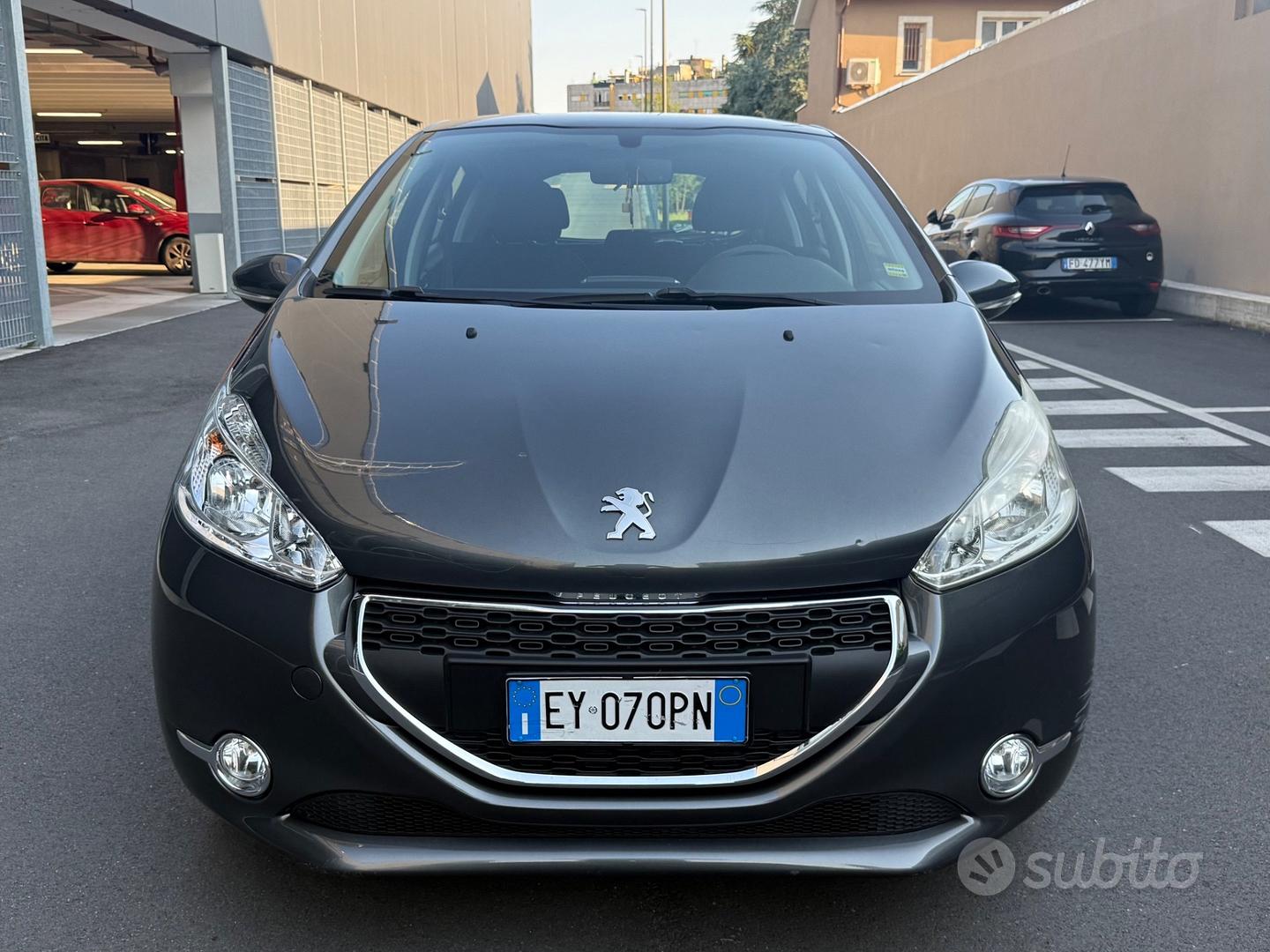 Subito - ALESSANDRO - Peugeot 208 del 2015, bella ed efficiente - Auto ...