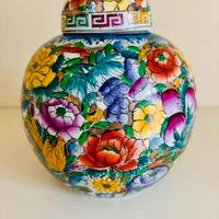 Vaso in ceramica dipinto a mano