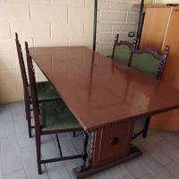 tavolo antico con 4 sedie