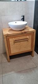 Lavabo e mobile bagno