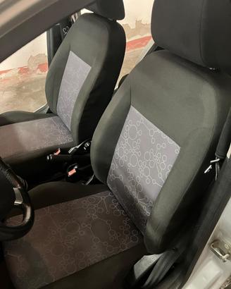 Ford fiesta ghia 2008