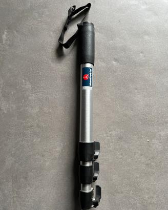 Monopiede Manfrotto mod. 079-4; h=156cm