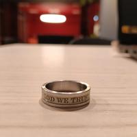 Anello Unico in Acciaio con Vero Pezzo di Dollaro