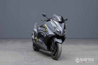 YAMAHA T-Max 530