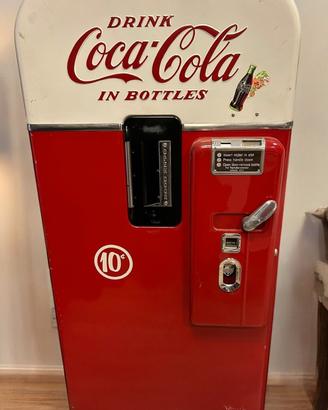 Distributore Coca cola