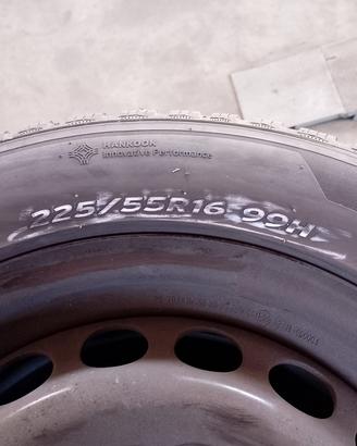 Gomme auto più cerchioni in ferro