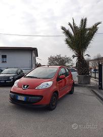 Peugeot 107 1.0 68 CV 12 mesi garanzia