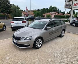 SKODA Octavia 2.0 TDI CR DSG Wagon Executive