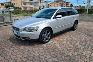 V50 summum 2006 2.0cc 136cv