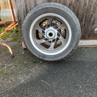 cerchione posteriore con pneumatico majesty 400 