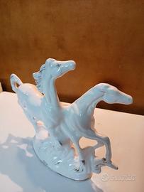 Statua cavalli in ceramica 