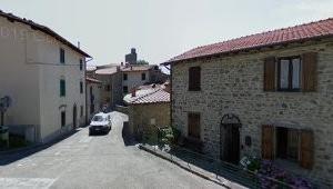 Montemignaio loc. castello. tetto nuovo. composto