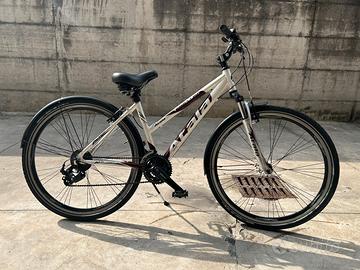 Bicicletta mtb/ tuoring raggio 27,5