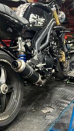 Scarico storm per triumph