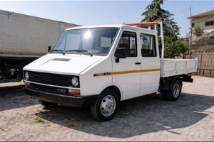 Iveco Daily 35.8 doppia cabina – Ribaltabile