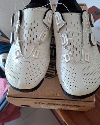 scarpe ciclismo carbonio 