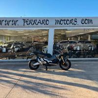 Honda X-ADV 750 2018 / KM 57.000 Tua a solo 54 Eur