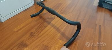Manubrio bicicletta alluminio 420mm
