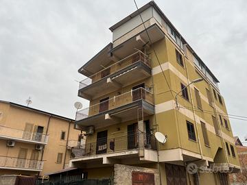 2 appartamenti + 2 Garage prezzo super vantaggioso