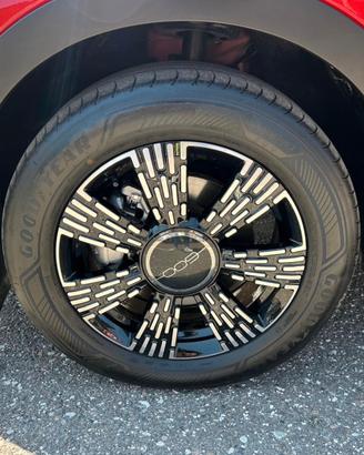 1 Cerchio + 1 Gomma 17” 215/60/17  96H originale