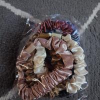 Set Scrunchies Luxury in Satin – Nuovi e Sigillati