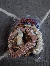 Set Scrunchies Luxury in Satin – Nuovi e Sigillati