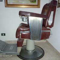 Poltrona barbiere in pelle+ seggiolino anni 70