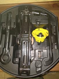 kit atrezzi auto