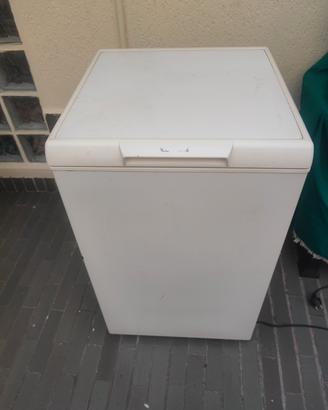 Freezer a pozzetto, capiente, pronto da usare