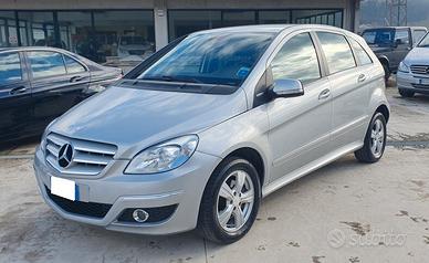 Mercedes-benz B 180 B 180 NGT BlueEFFICIENCY - met