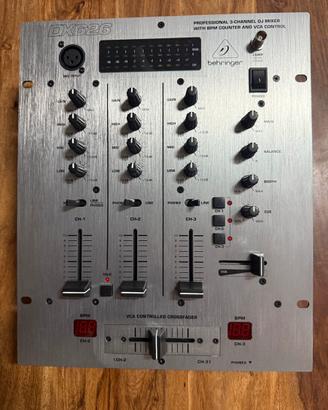 Mixer behringer