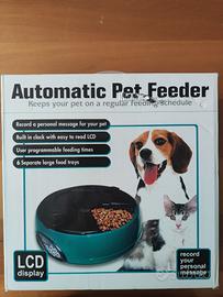 Distributore automatico di cibo per animali