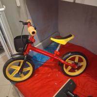 bicicletta senza pedali 