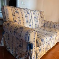 divani vintage 2 e 3 posti panna e blu. 