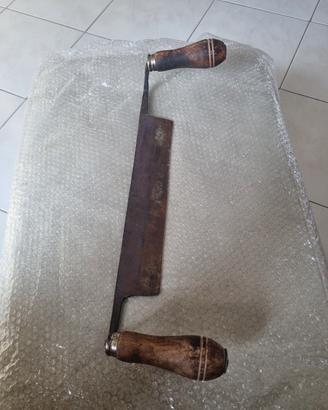 PIALLA CON DUE MANICI