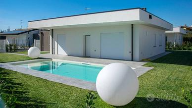 Moderna villa di nuova costruzione in posizione tr